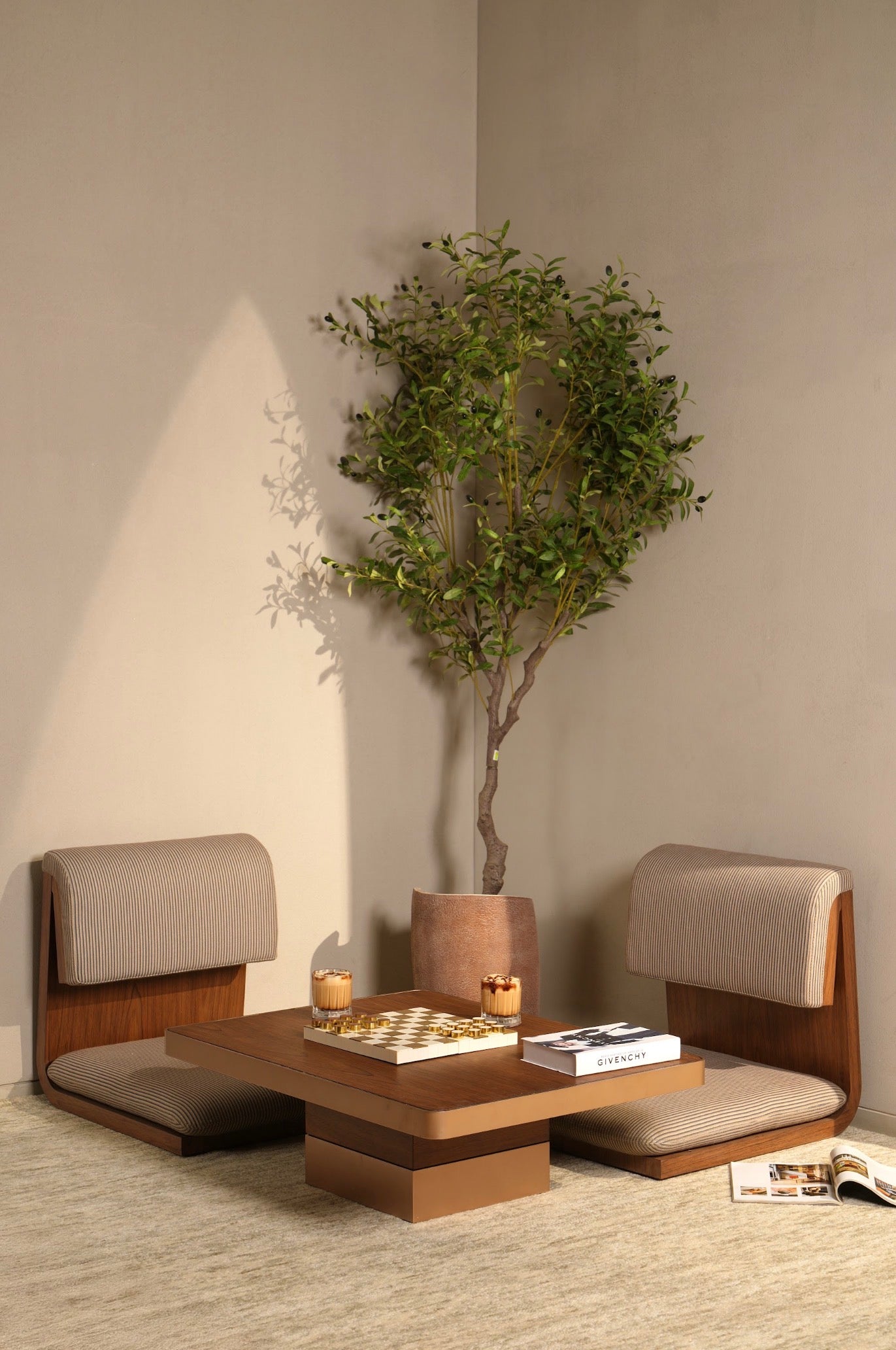 Central Perk Low Dining Set