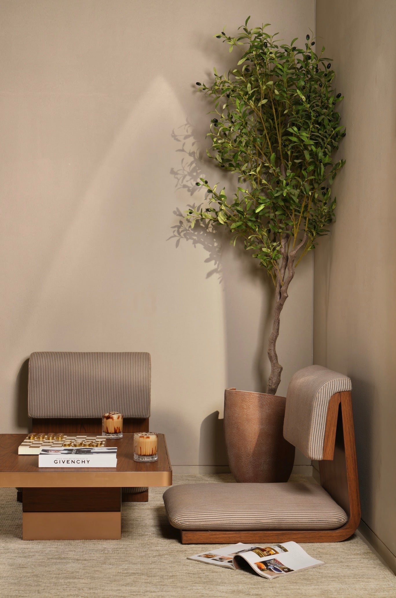 Central Perk Low Dining Set