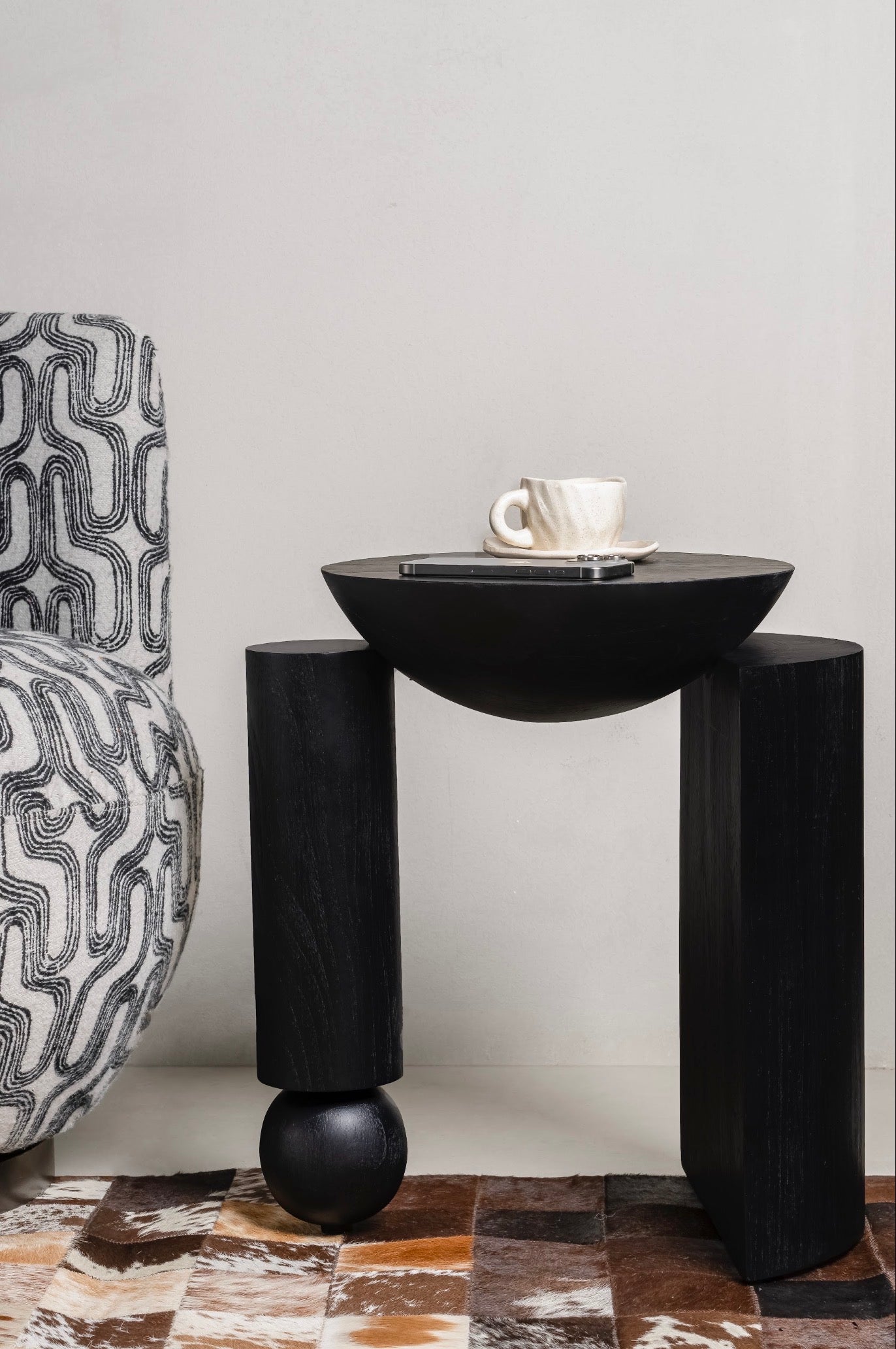 Carbon Sidetable