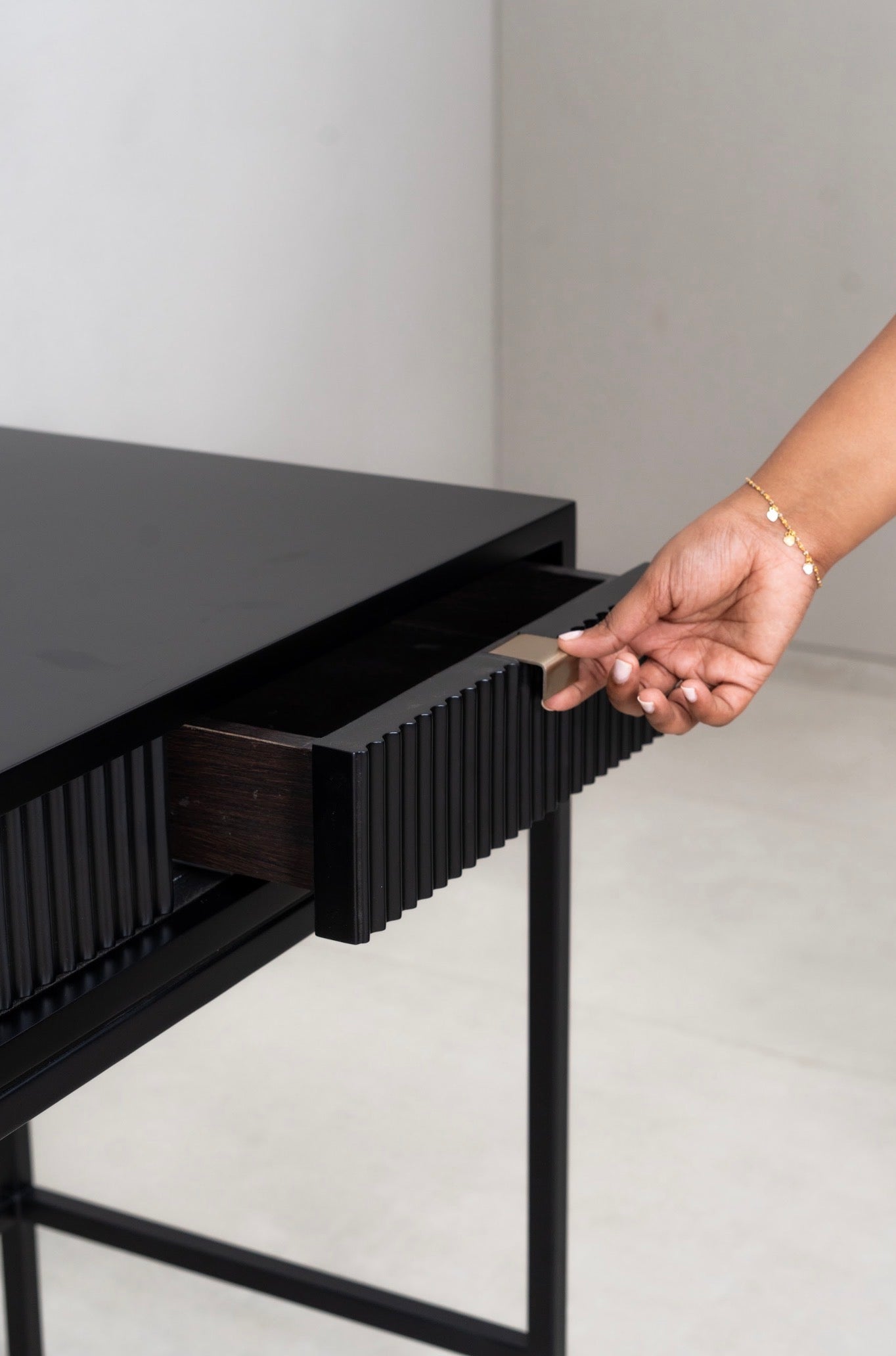 Midnight Perch Console