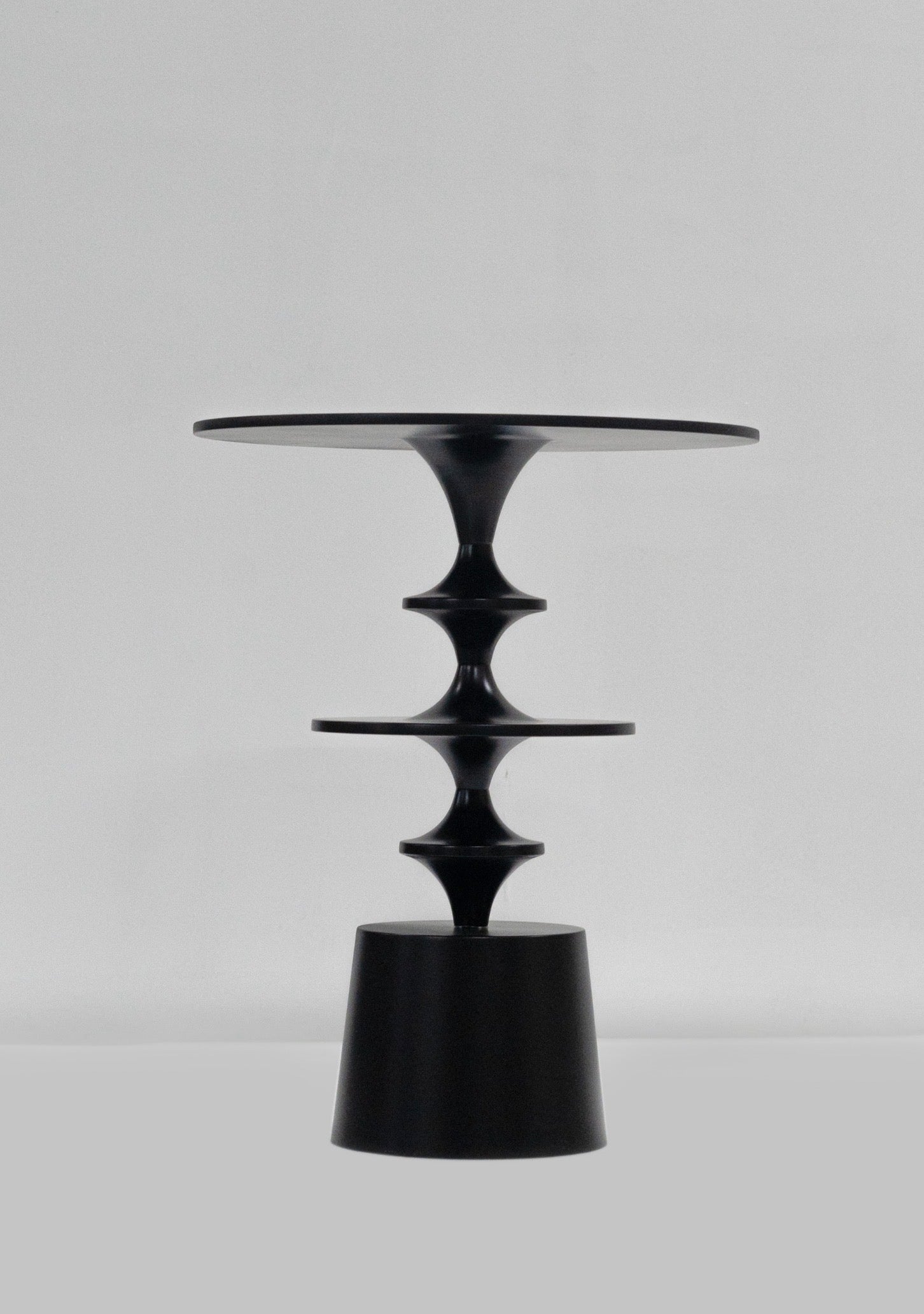 Checkmate Sidetable