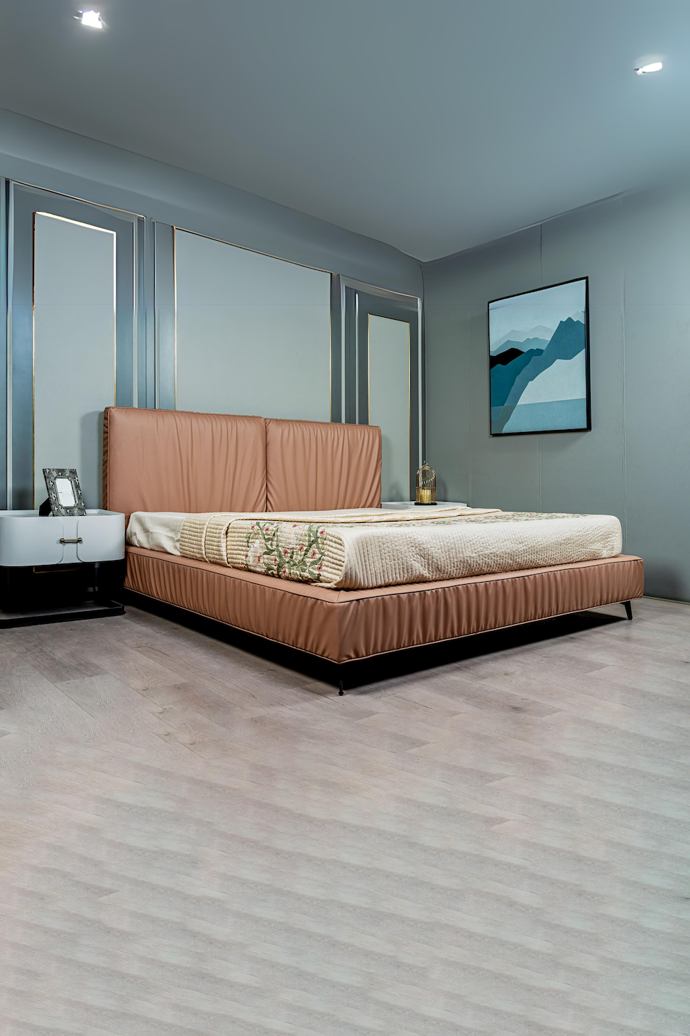 Aura Bed