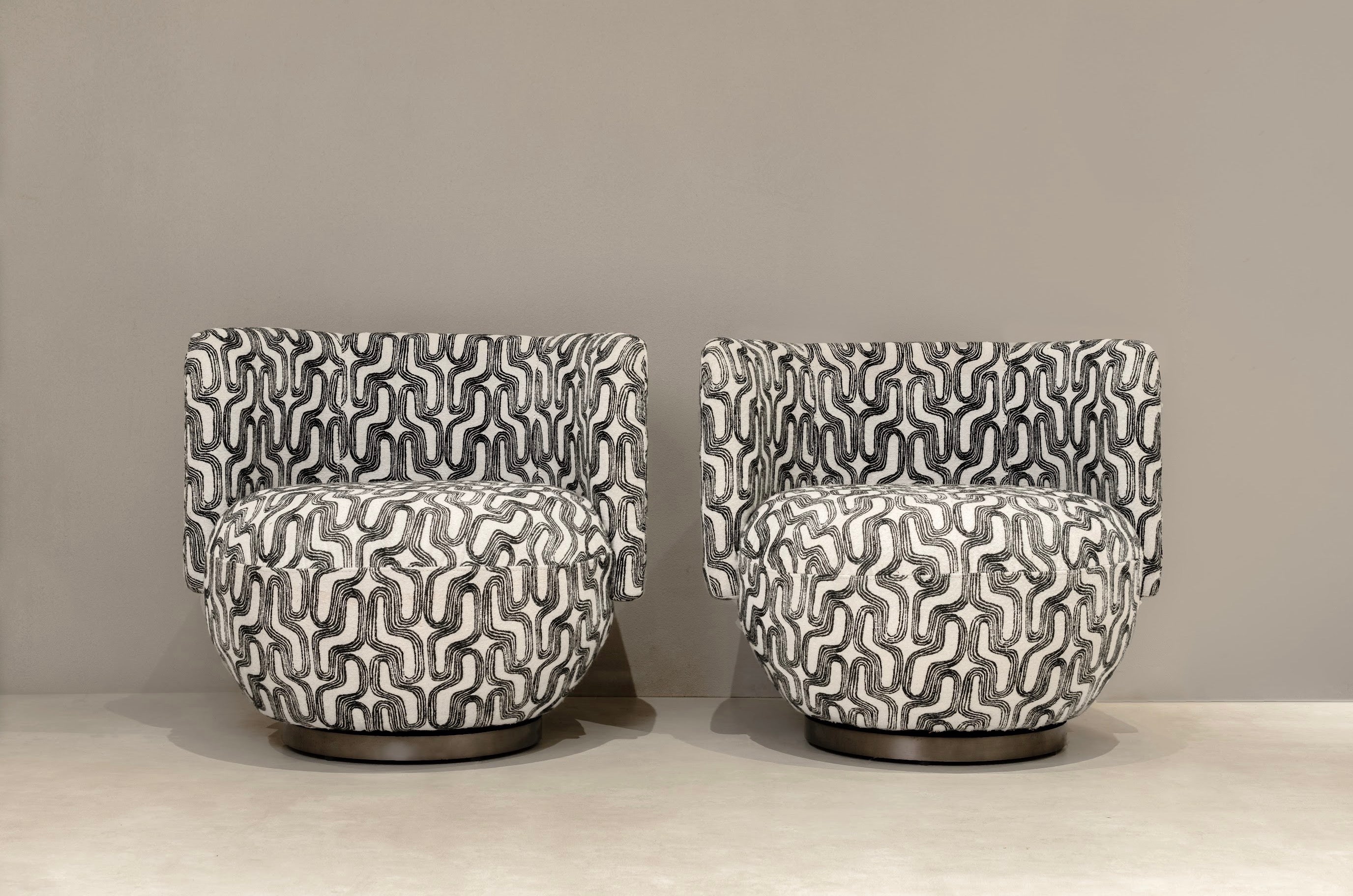 Hollywood Accent Chair